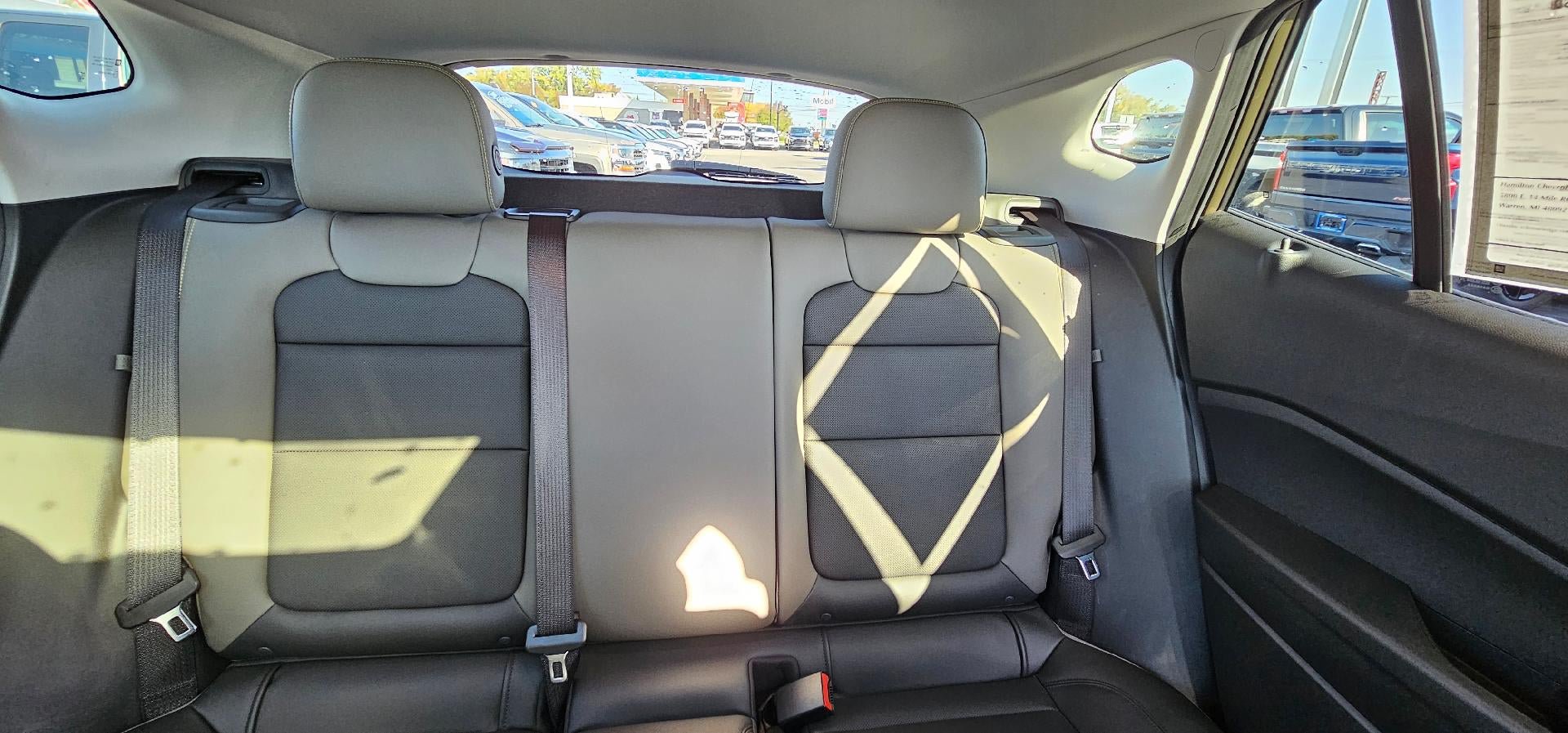 Used 2024 Chevrolet Trax ACTIV w/ Sunroof Package FWD image 11