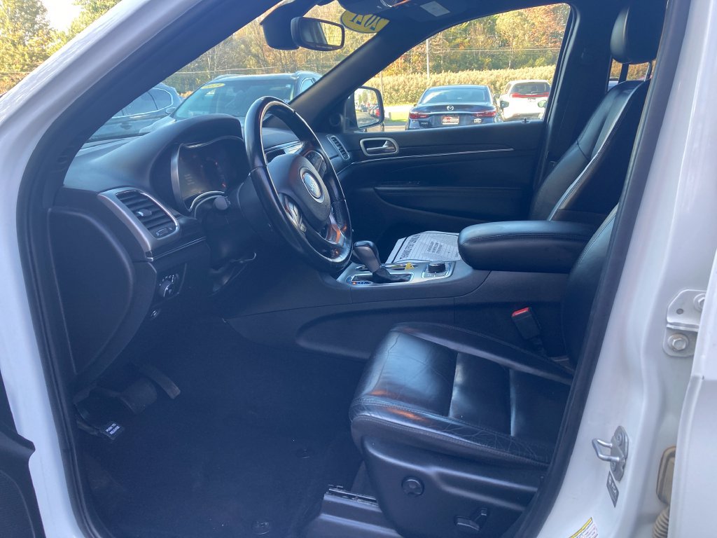 Used 2021 Jeep Grand Cherokee Limited AWD/4WD image 12