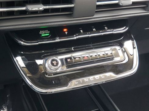 New 2026 Lincoln Corsair Premiere image 22