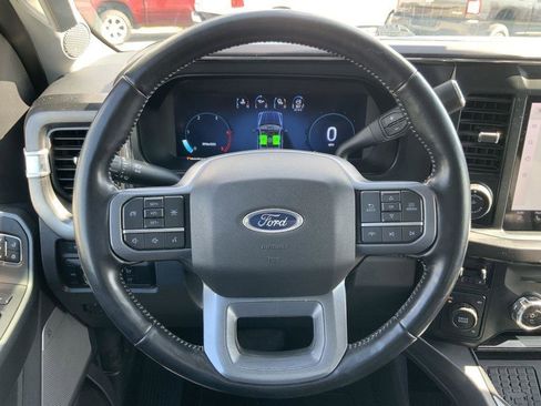 Used 2023 Ford F350 Lariat w/ Tow Technology Package image 34