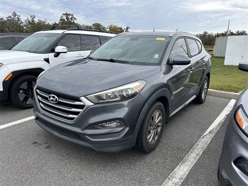 Used 2017 Hyundai Tucson SE image 9