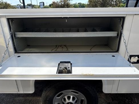 Used 2024 Chevrolet Silverado 2500 W/T w/ WT Convenience Package AWD/4WD image 17