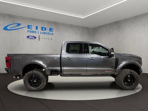 New 2026 Ford F250 Lariat w/ Black Appearance Package AWD/4WD image 6