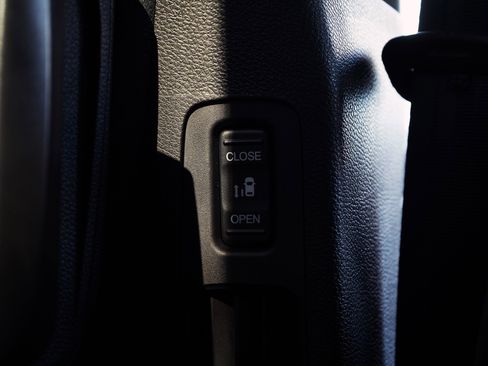 Certified 2025 Honda Odyssey EX-L image 45