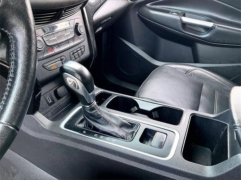 Used 2018 Ford Escape Titanium image 19