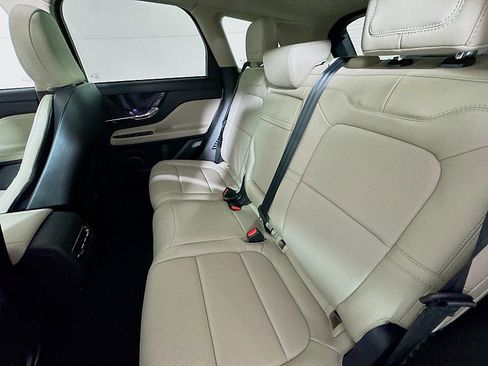 New 2026 Lincoln Corsair Grand Touring image 23