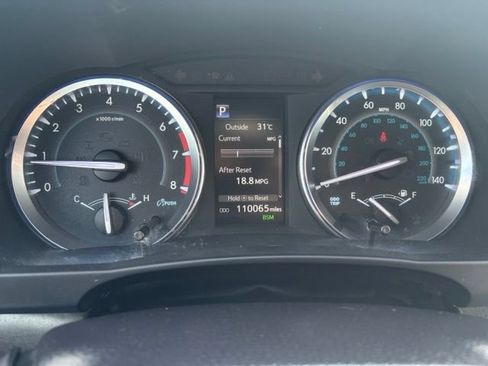 Used 2018 Toyota Highlander Limited AWD/4WD image 28