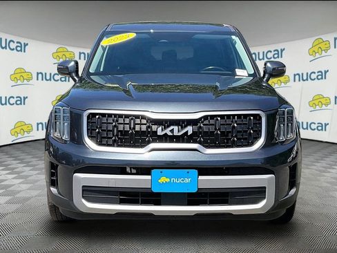 Used 2023 Kia Telluride LX AWD/4WD image 2