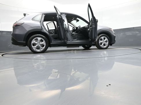 Certified 2023 Honda HR-V LX image 46