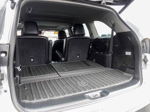 Certified 2018 Toyota Highlander SE image 32