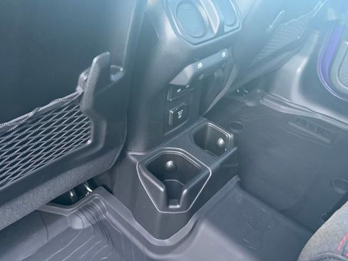 New 2026 Jeep Wrangler Unlimited Rubicon AWD/4WD image 27
