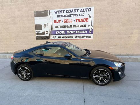 Used 2016 Scion FR-S image 3