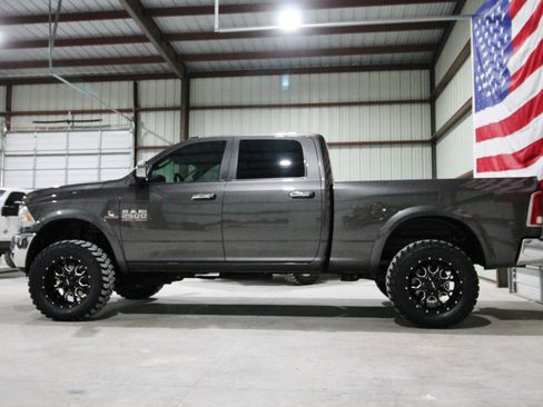 Used 2017 RAM 2500 Laramie image 6