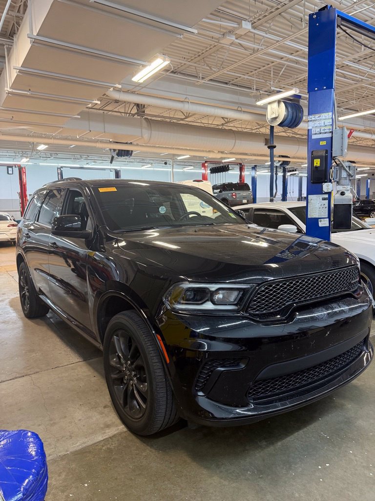Used 2023 Dodge Durango SXT w/ SXT Blacktop Group AWD/4WD image 9