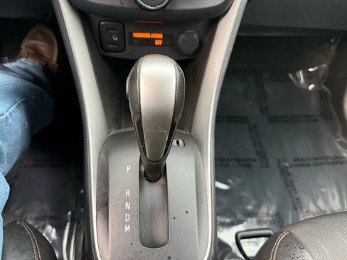 Used 2017 Chevrolet Trax LT w/ Driver Confidence Package image 19