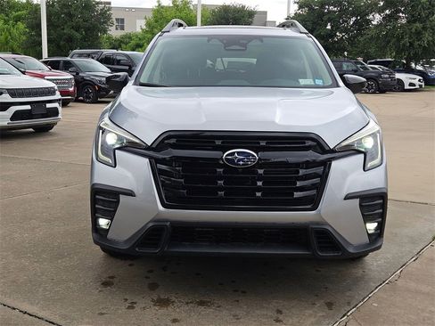 Used 2024 Subaru Ascent Limited w/ Technology Package image 3