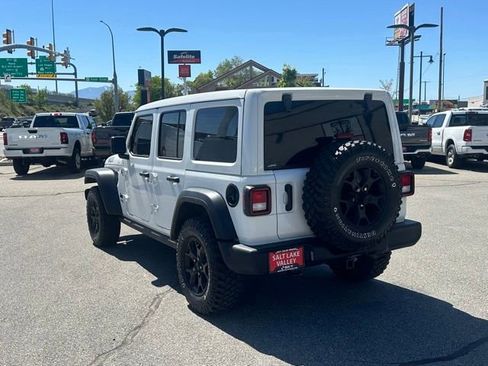 Used 2022 Jeep Wrangler Unlimited Sport AWD/4WD image 6