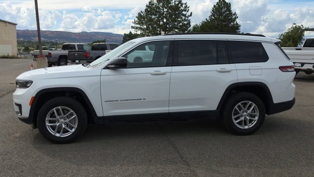 Used 2024 Jeep Grand Cherokee L Laredo w/ Trailer Tow Package AWD/4WD image 6