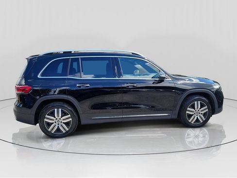 Used 2023 Mercedes-Benz EQB 300 4MATIC image 8