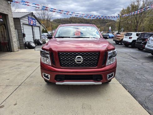 Used 2019 Nissan Titan PRO-4X image 3