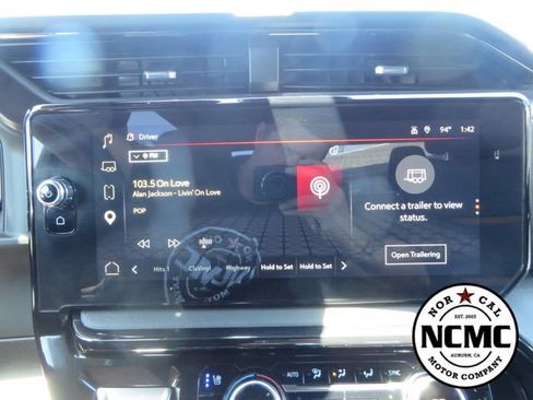 Used 2025 GMC Sierra 1500 AT4 AWD/4WD image 27
