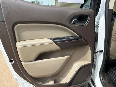 Used 2015 GMC Canyon SLT w/ Driver Alert Package AWD/4WD image 19