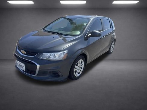 Used 2020 Chevrolet Sonic LT FWD image 3