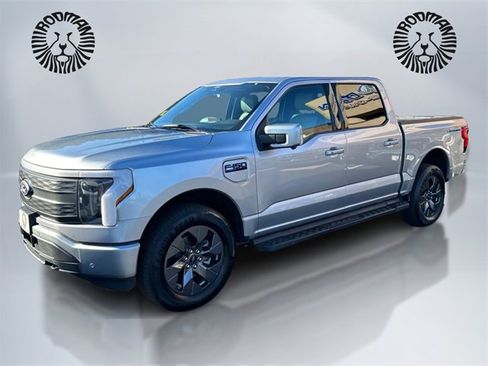 Used 2024 Ford F150 Lightning Lariat image 1