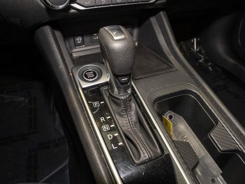 Used 2024 Nissan Sentra SV image 15