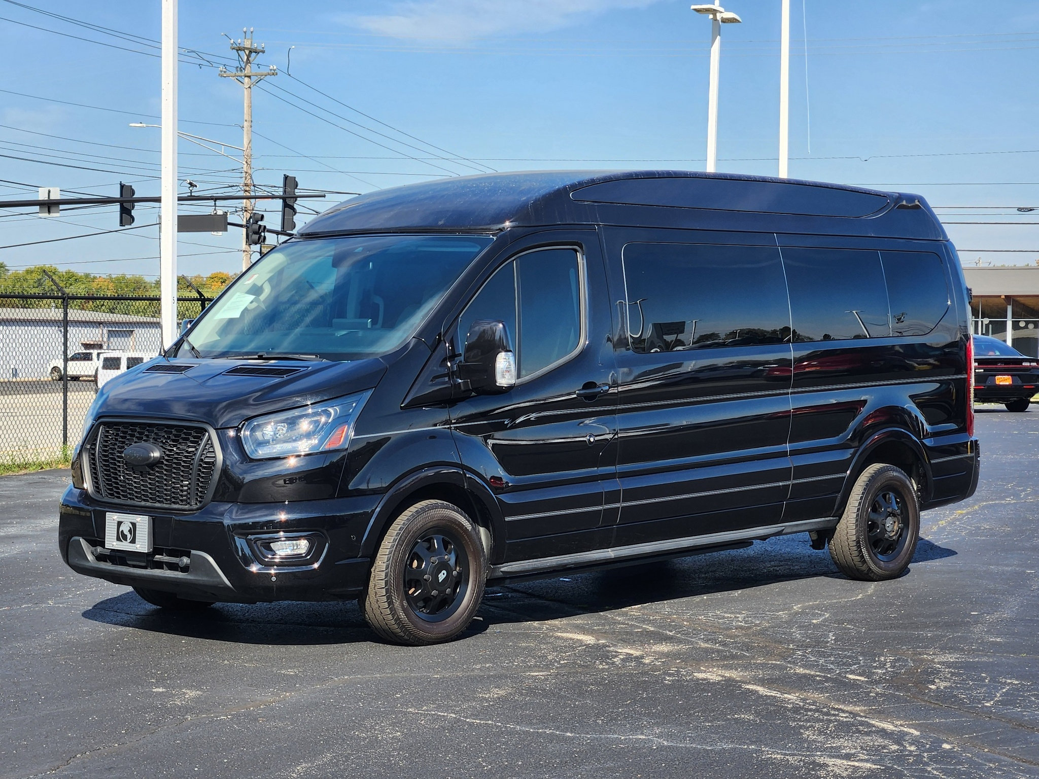 Used 2023 Ford Transit 150 Low Roof AWD image 17