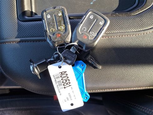 Used 2019 GMC Sierra 1500 AT4 w/ AT4 Premium Package image 39