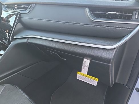 New 2025 Jeep Grand Cherokee Altitude image 72