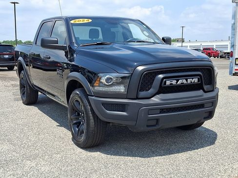 Used 2024 RAM 1500 Warlock AWD/4WD image 2