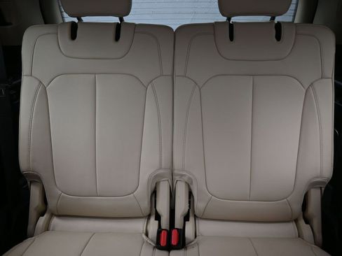 Used 2021 Jeep Grand Cherokee L Limited image 12