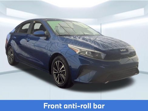 Used 2024 Kia Forte LXS FWD image 5