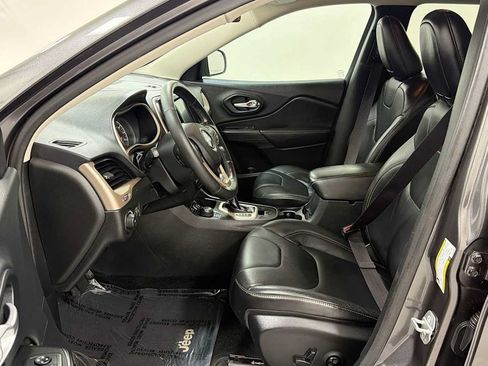 Used 2015 Jeep Cherokee Limited AWD/4WD image 13