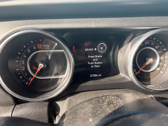 Used 2021 Jeep Gladiator Overland w/ Popular Equipment Package AWD/4WD image 3