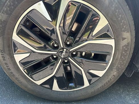 Used 2024 Kia EV6 Wind w/ Wind Technology Package AWD/4WD image 6