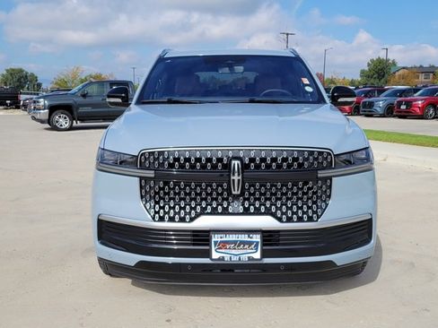 New 2025 Lincoln Navigator Reserve image 5