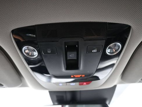 Used 2023 Kia Sorento SX AWD/4WD image 17