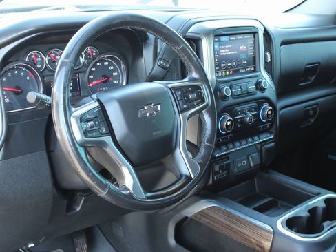 Used 2020 Chevrolet Silverado 1500 LT Trail Boss AWD/4WD image 10