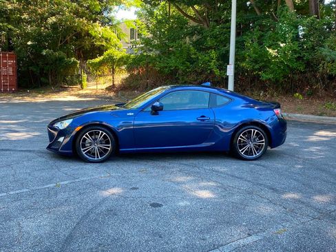 Used 2015 Scion FR-S RWD image 8