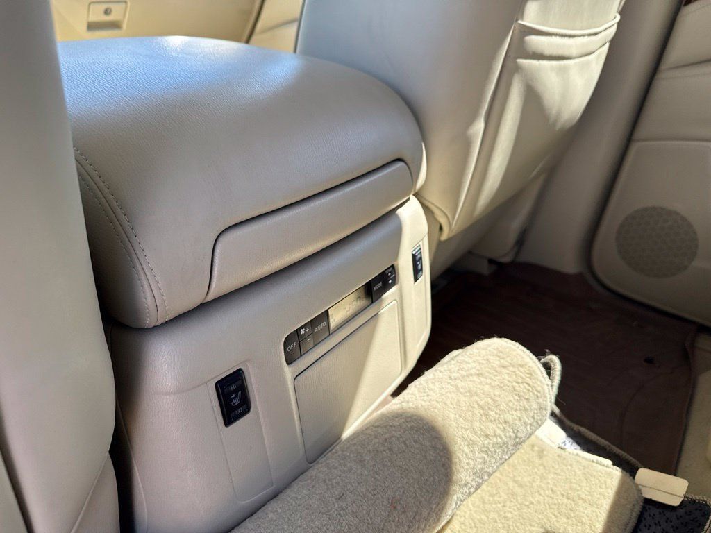 Used 2014 INFINITI QX80 4WD w/ Theater Package image 9