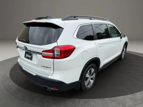 Used 2021 Subaru Ascent Premium w/ Convenience Package AWD/4WD image 4
