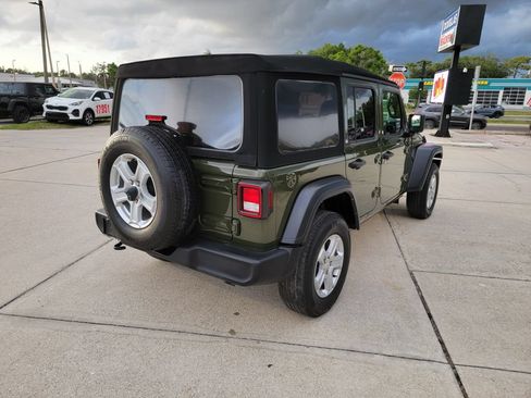 Used 2023 Jeep Wrangler Unlimited Sport AWD/4WD image 5