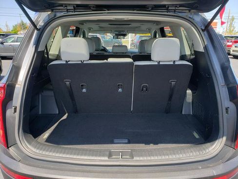 Used 2020 Kia Telluride S w/ S 8 Passenger Seating Package AWD/4WD image 9