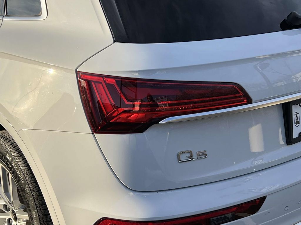 Used 2022 Audi Q5 2.0T Premium AWD/4WD image 10