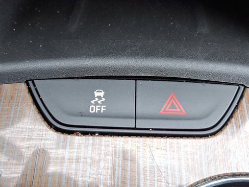 Used 2019 GMC Acadia SLE image 24