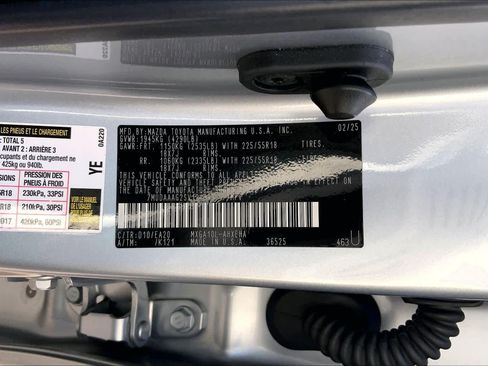 Used 2025 Toyota Corolla Cross XLE w/ Convenience Package FWD image 34