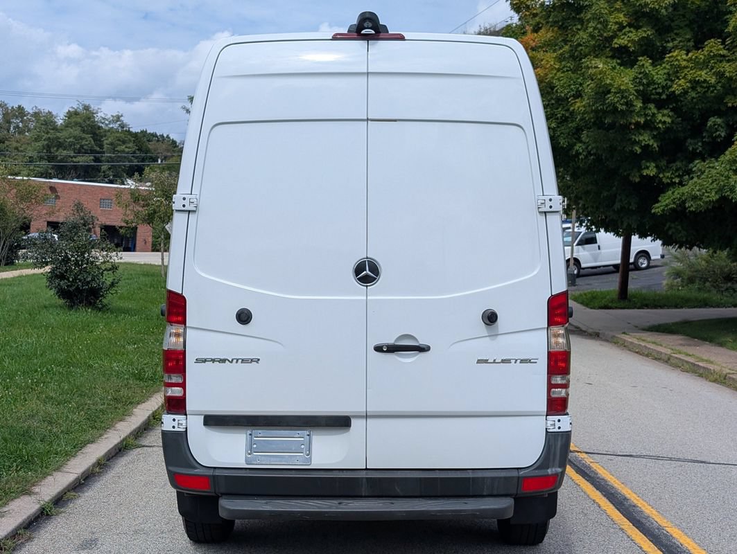 Used 2015 Mercedes-Benz Sprinter 2500 image 5